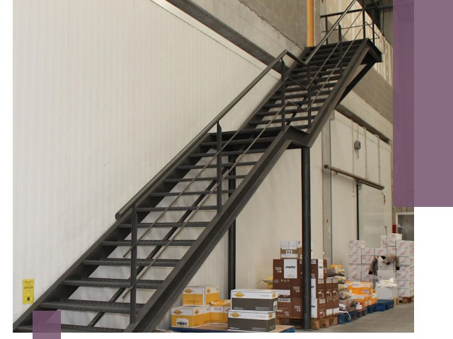 Лестницы для производства в Тулуне — изготовление и монтаж