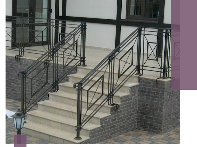 Перила для крыльца в Тулуне — монтаж, изготовление и установка